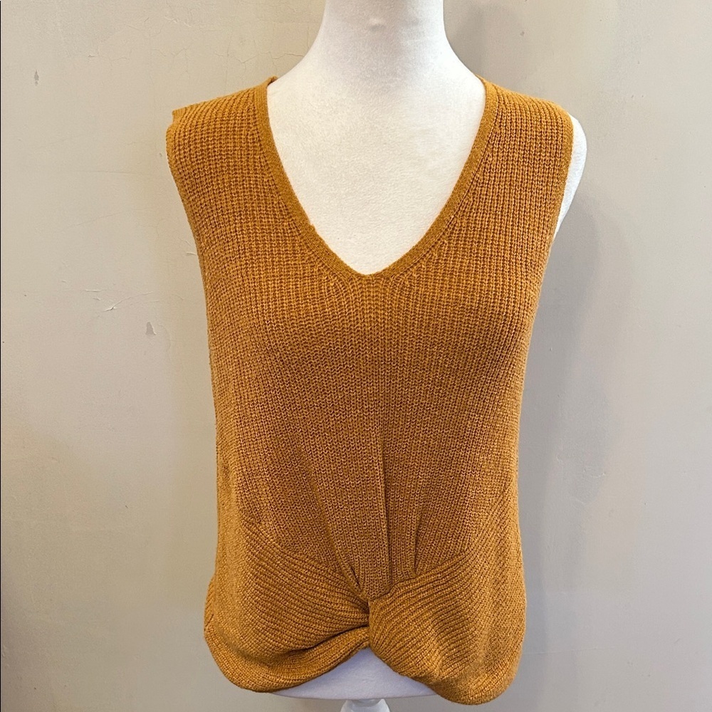 Marled Mustard Yellow Sleeveless Knit vest Size S EUC